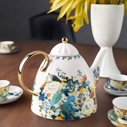 Tea pot