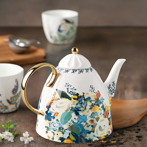 Tea pot